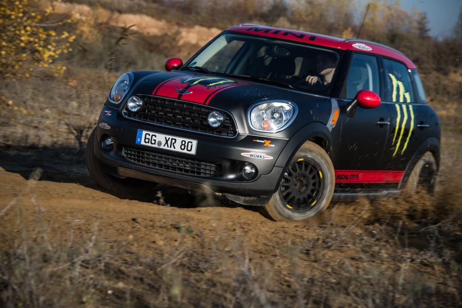  Mini Countryman X-Raid Service Vehicle 2012 года  (фото 28 из 41)